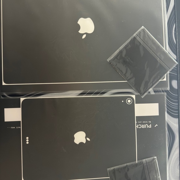 Dbrand skins - Picture 1 of 1